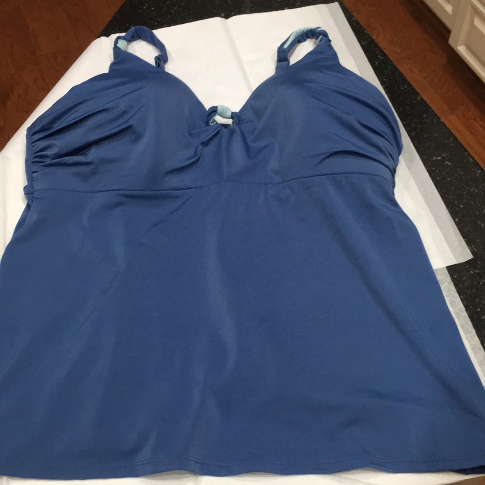 NWOT Cacique Tankini no wire lined cups